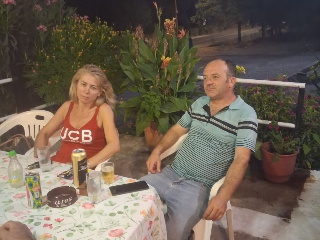 Η Γιώτα Παυλοπούλου με πολίτες τις ημέρες της Παναγίας ΦΩΤΟ