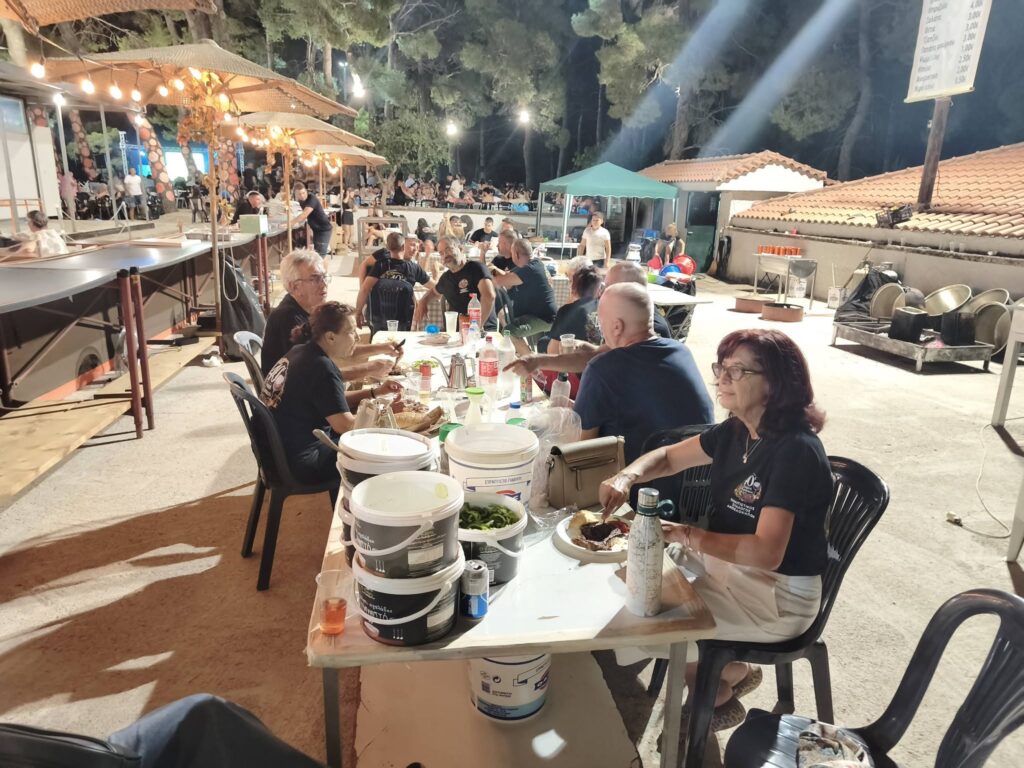 Μεγάλο γλέντι στη Γιορτή Κρασιού στα Χρυσάμπελα ΒΙΝΤΕΟ-ΦΩΤΟ