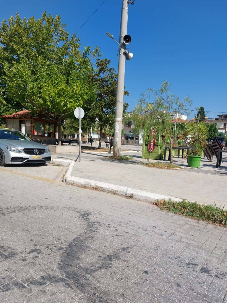 Κάτω Αχαΐα: Φωτισμός και καθαριότητα καθιστούν «δώρο άδωρον» την Ανάπλαση ΦΩΤΟ