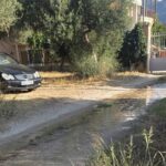 Ρωμανός: Ανεξέλεγκτο πότισμα με σπατάλη νερού να τρέχει για ώρες στους δρόμους ΦΩΤΟ