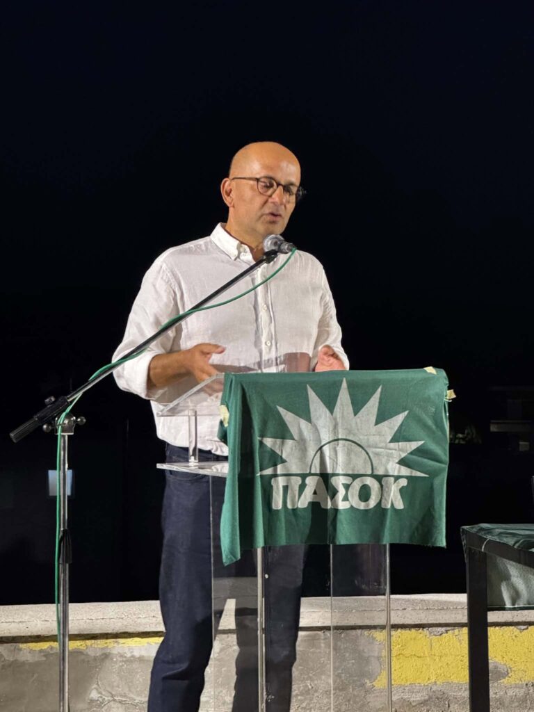 Στην Αμφίκλεια ο Θανάσης Πετρόπουλος του ΠΑΣΟΚ Αχαΐας ΦΩΤΟ