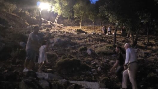 Στη σκήτη του Οσίου Ιωακείμ στο Σκιαδοβούνι ο Φωκίων Ζαΐμης ΦΩΤΟ 20 Στη σκήτη του Οσίου Ιωακείμ στο Σκιαδοβούνι ο Φωκίων Ζαΐμης ΦΩΤΟ
