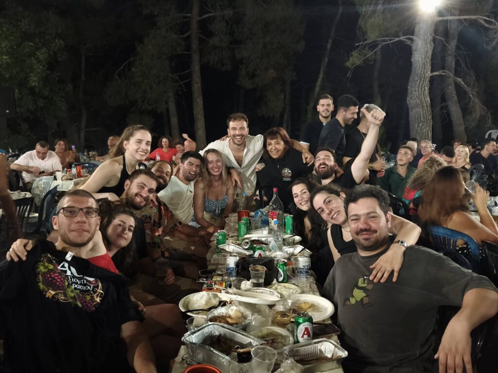 Μεγάλο γλέντι στη Γιορτή Κρασιού στα Χρυσάμπελα ΒΙΝΤΕΟ-ΦΩΤΟ