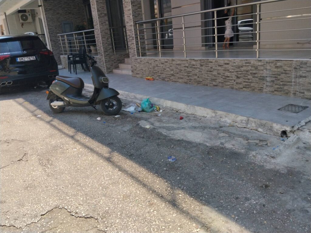 Kάτω Αχαΐα: Απέραντος «σκουπιδότοπος» η πόλη με ντοκουμέντα «βούτυρο» στο ψωμί» της Αντιπολίτευσης ΦΩΤΟ