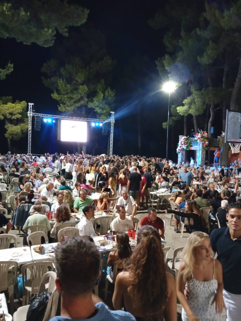 Μεγάλο γλέντι στη Γιορτή Κρασιού στα Χρυσάμπελα ΒΙΝΤΕΟ-ΦΩΤΟ