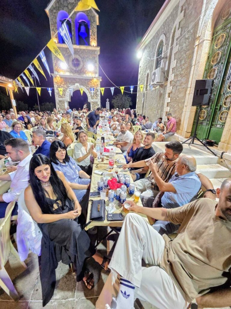 Η ετήσια εκδήλωση του Συλλόγου Πετροχωρίου ΦΩΤΟ