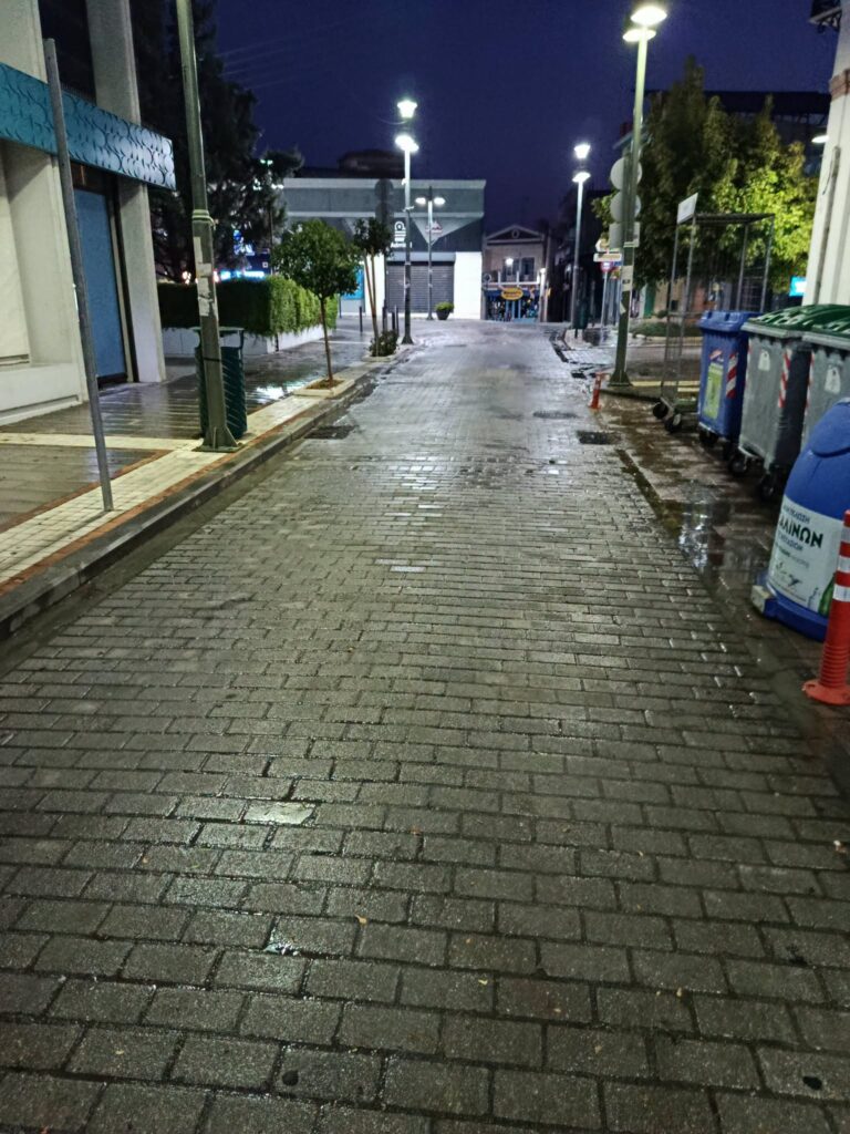 Αίγιο: Απολύμανση κοινόχρηστων χώρων με ειδικά συνεργεία του Δήμου ΒΙΝΤΕΟ-ΦΩΤΟ