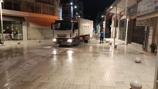 Αίγιο: Απολύμανση κοινόχρηστων χώρων με ειδικά συνεργεία ΒΙΝΤΕΟ-ΦΩΤΟ 14 Απολύμανση δημόσιων χώρων στο Αίγιο με ειδικά συρφάκια