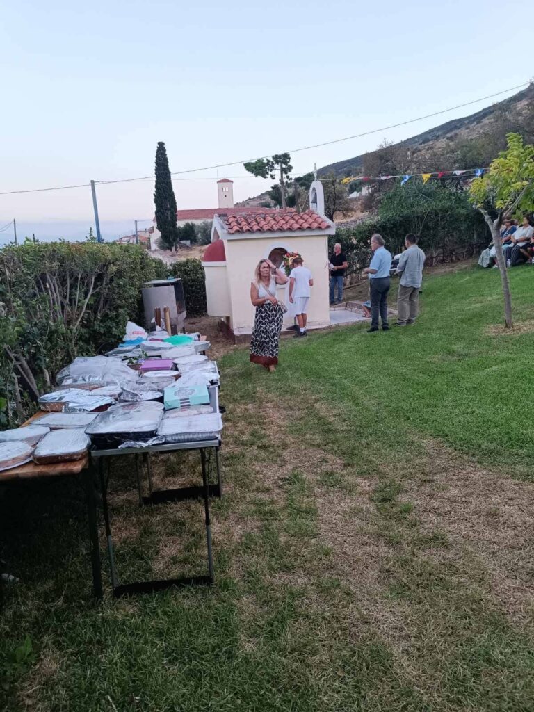 Ο εορταστικός Εσπερινός του Αγίου Φανουρίου από την Μονή Ομπλού ΒΙΝΤΕΟ-ΦΩΤΟ
