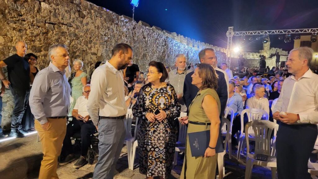 Η Εθνική Συμφωνική Ορχήστρα της ΕΡΤ χθες στη Ναύπακτο με Μενδώνη ΦΩΤΟ