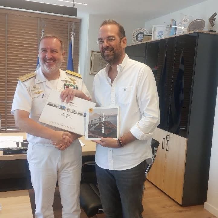 Πάτρα: Συνάντηση Φαρμάκη με τον Υποναύαρχο του ιταλικού πολεμικού πλοίου ITS Paolo Thaon di Revel - ΦΩΤΟ