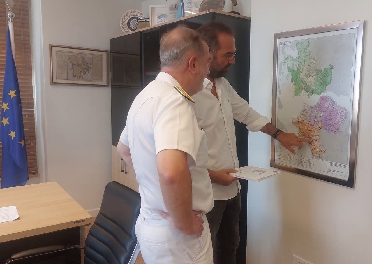 Πάτρα: Συνάντηση Φαρμάκη με τον Υποναύαρχο του ιταλικού πολεμικού πλοίου ITS Paolo Thaon di Revel - ΦΩΤΟ