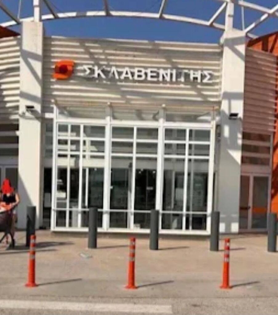 Περιβόλα: Περιστατικά διαρρήξεων και κλοπών σε οχήματα στο Εμπορικό κέντρο «Σκλαβενίτης»