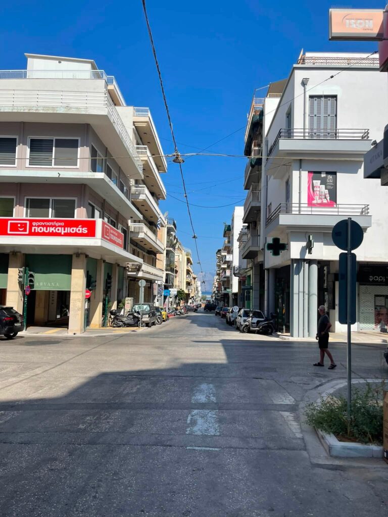 Πάτρα: Χωρίς σήμανση δρόμοι «λαβύρινθοι» στο κέντρο από δήμο και εργολάβους ΦΩΤΟ