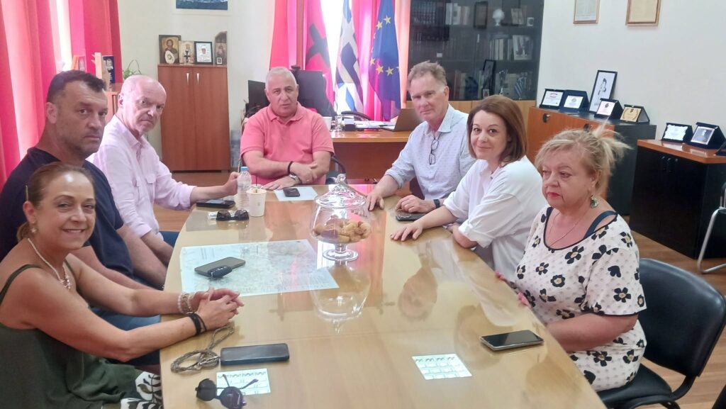 Αιγιάλεια: Επίσκεψη του ευρωβουλευτή Νίκου Παπανδρέου σε πυρόπληκτες περιοχές και Αρχαία Ελίκη ΦΩΤΟ