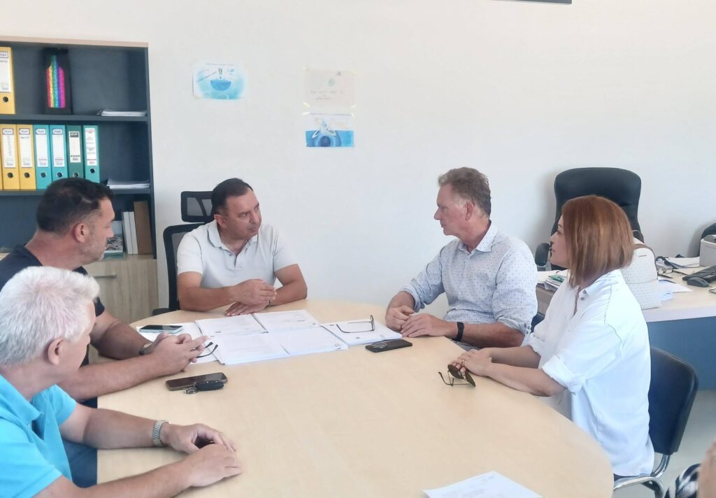 Αιγιάλεια: Επίσκεψη του ευρωβουλευτή Νίκου Παπανδρέου σε πυρόπληκτες περιοχές και Αρχαία Ελίκη ΦΩΤΟ