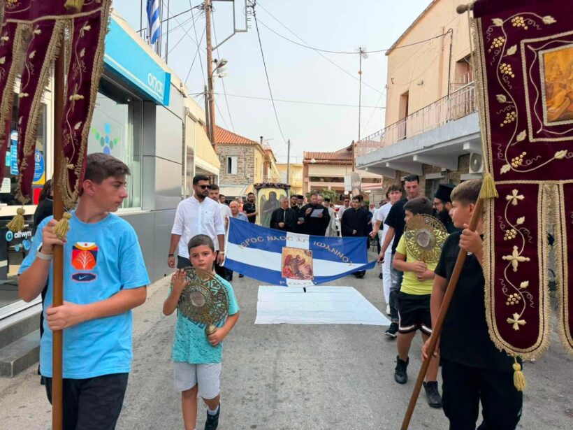 Λαμπρός εορτασμός του Αγίου Ιωάννη στον Ριόλο ΦΩΤΟ 4 Λαμπρός εορτασμός του Αγίου Ιωάννη στον Ριόλο ΦΩΤΟ
