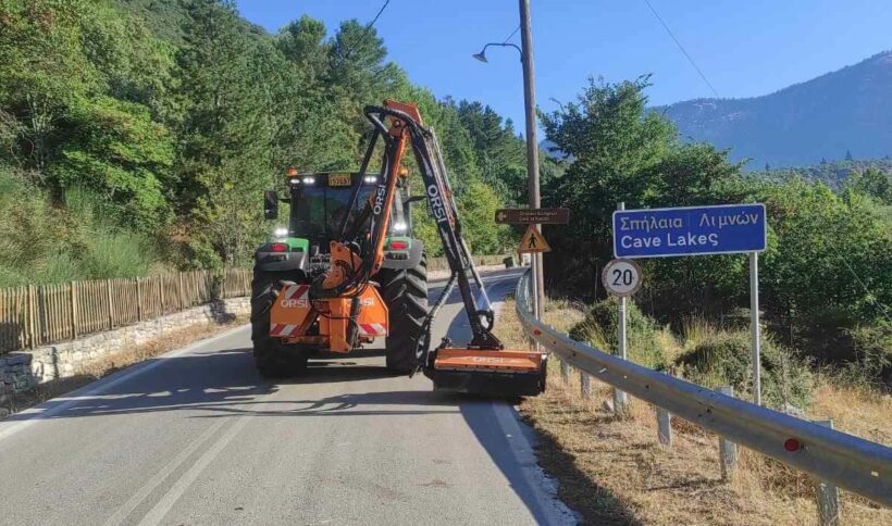 Αχαΐα: Παρεμβάσεις σε Κλειτορία και Καλάβρυτα με καθαρισμούς στο οδικό δίκτυο ΦΩΤΟ 4 Αχαΐα: Παρεμβάσεις σε Κλειτορία και Καλάβρυτα με καθαρισμούς στο οδικό δίκτυο ΦΩΤΟ