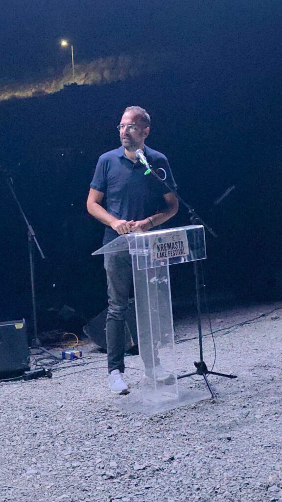 Κορύφωση του 1ου Kremasta Lake Festival στη Γέφυρα Τέμπλας παρουσία Φαρμάκη ΦΩΤΟ
