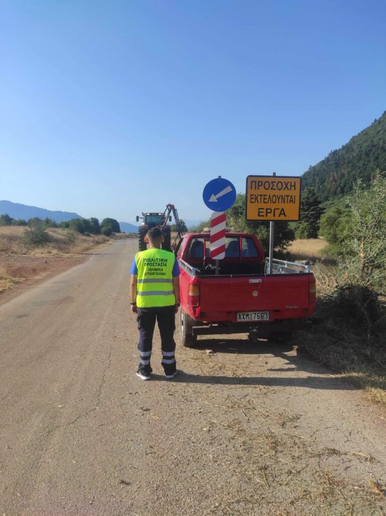 Αχαΐα: Παρεμβάσεις σε Κλειτορία και Καλάβρυτα με καθαρισμούς στο οδικό δίκτυο ΦΩΤΟ
