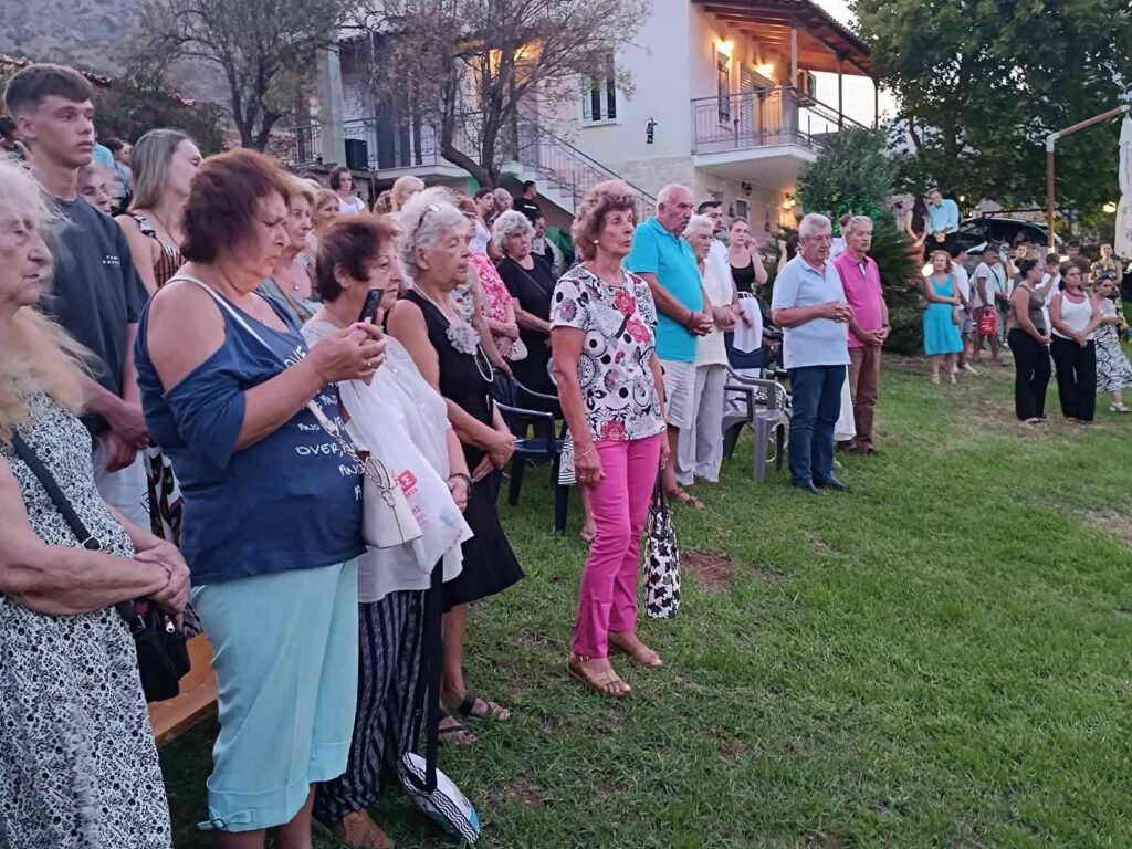 Ο εορταστικός Εσπερινός του Αγίου Φανουρίου από την Μονή Ομπλού ΒΙΝΤΕΟ-ΦΩΤΟ