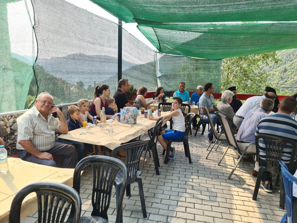 Εορταστικές ευχές από το Λειβάρτζι στο «Καλλιόπης Φίλεμα»