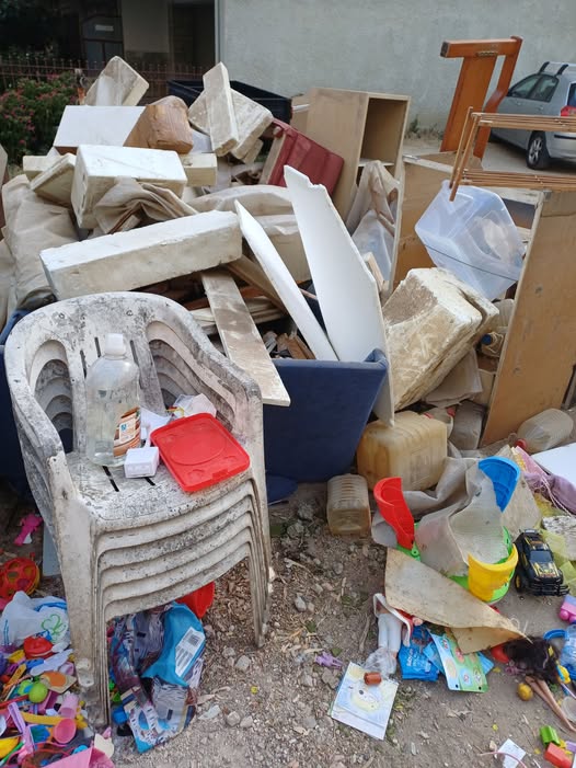 Πάτρα: Παράνομος σκουπιδότοπος ογκωδών υλικών στην Αγυιά ΦΩΤΟ