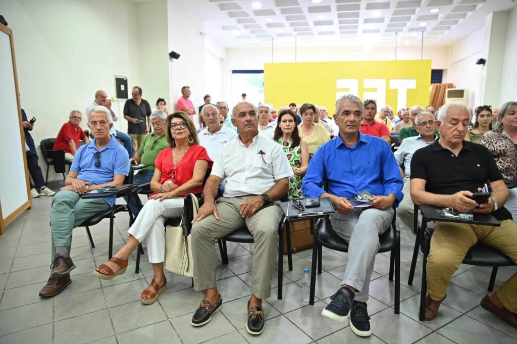 Πάτρα: Το ΠΑΣΟΚ με Χρηστίδη για το ασφαλιστικό σύστημα σε εκδήλωση της Νομαρχιακής ΦΩΤΟ