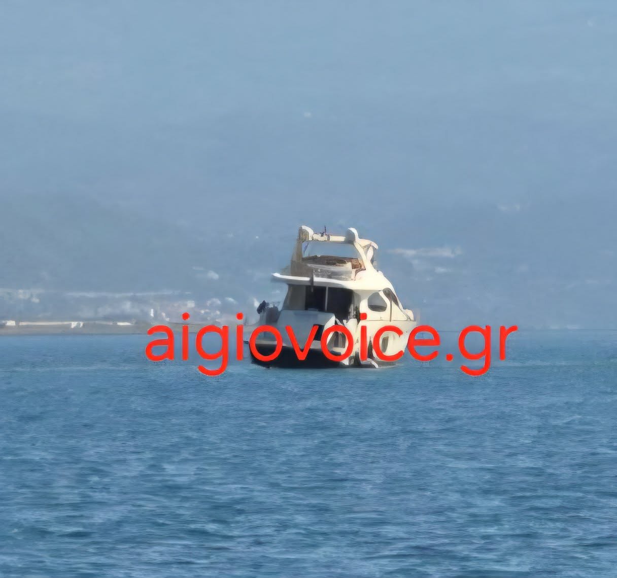 Δρέπανο: Επιχείρηση αποκόλλησης θαλαμηγού 20 μέτρων που προσάραξε ΦΩΤΟ 5 Δρέπανο: Επιχείρηση αποκόλλησης θαλαμηγού 20 μέτρων που προσάραξε ΦΩΤΟ