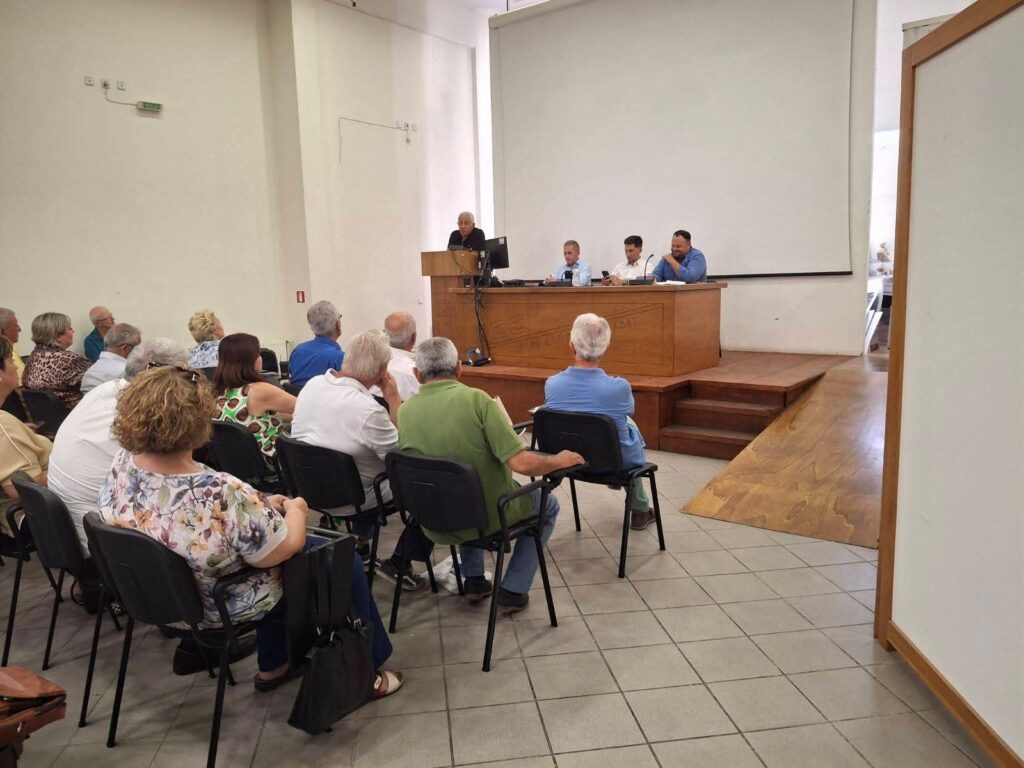 Πάτρα: Το ΠΑΣΟΚ με Χρηστίδη για το ασφαλιστικό σύστημα σε εκδήλωση της Νομαρχιακής ΦΩΤΟ 8 Πάτρα: Το ΠΑΣΟΚ με Χρηστίδη για το ασφαλιστικό σύστημα σε εκδήλωση της Νομαρχιακής ΦΩΤΟ