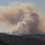 Αχαΐα: Φόβος να ξεφύγει η φωτιά από Αιγιάλεια προς Πάτρα - Εκκενώθηκαν χωριά - Μπαράζ ρίψεων από εναέρια μέσα - Ζαΐμης στο Patrapress BINTEO-ΦΩΤΟ