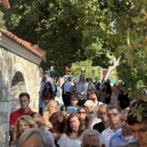 Ευλάβεια στο εξωκλήσι της Παναγίας της Μουριώτισσας στην Πιτίτσα ΦΩΤΟ