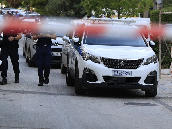 Νέα Σμύρνη: Κάμερα κατέγραψε το φονικό - Παντρεμένος με παιδί ο δράστης - Τι κατέθεσε η σύζυγός του 5 Νέα Σμύρνη: Κάμερα κατέγραψε το φονικό - Παντρεμένος με παιδί ο δράστης - Τι κατέθεσε η σύζυγός του