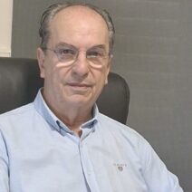 «Τα πολλά στους λίγους και τα λίγα στους πολλούς»