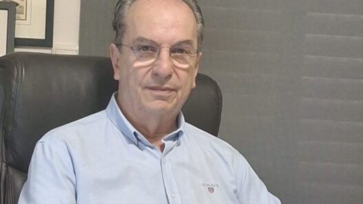 «Τα πολλά στους λίγους και τα λίγα στους πολλούς»