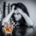 Ναύπακτος: Ανήλικη κατανάλωσε αλκοόλ σε μαγαζί και νοσηλεύτηκε – Δύο συλλήψεις