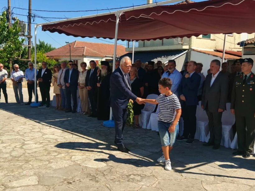 Καλάβρυτα: Για «ατιμώρητα εγκλήματα των Γερμανών» μίλησε ο δήμαρχος Θανάσης Παπαδόπουλος ΦΩΤΟ 4 Ο δήμαρχος Θανάσης Παπαδόπουλος