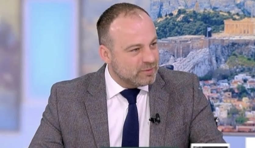 Θεμιστοκλής Μπακάς σε φωτογραφία για το άρθρο «Τι πρόπει να αποκού…