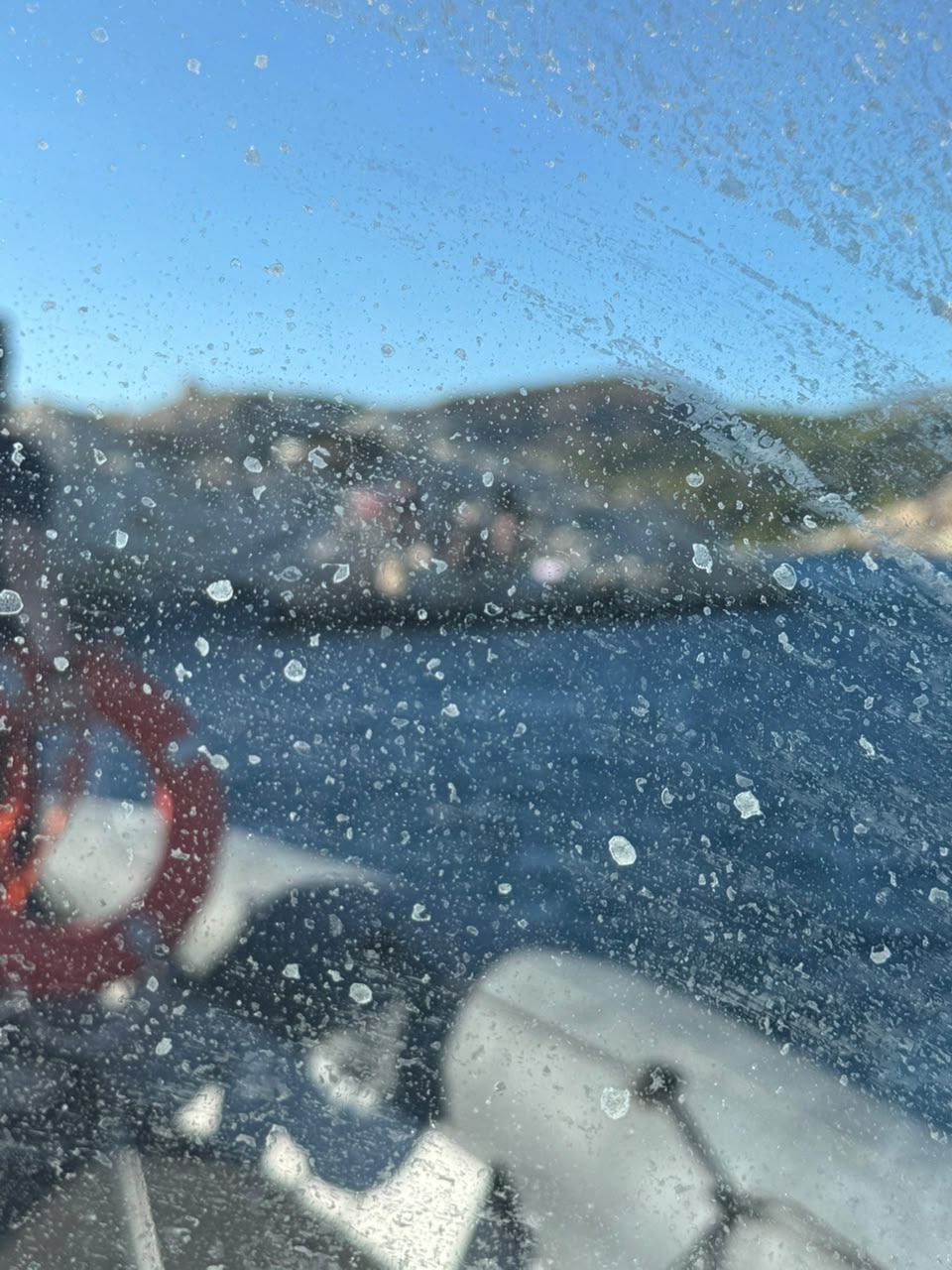 Γιώργος Βάλλης για τη φωτιά στη Σαλαμίνα: «Προέχει η προστασία της ανθρώπινης ζωής» ΦΩΤΟ