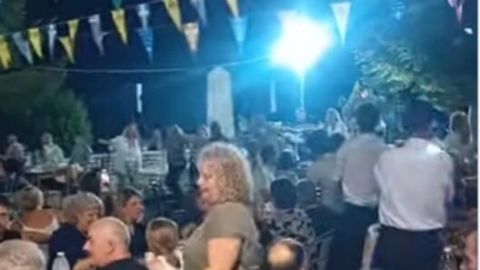 Μουσική βραδιά με τη Δέσποινα Καλούδη στην Μαμουσιά ΒΙΝΤΕΟ
