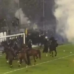 Γερμανία: Εισβολή οπαδών και επεισόδια σε ποδοσφαιρικό ντέρμπι ΒΙΝΤΕΟ