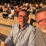 Αχαΐα: Από την Αμερική στην Ακράτα - Η ιστορία ομόφυλου ζευγαριού που έκανε το CNN να μιλά για την περιοχή ΦΩΤΟ