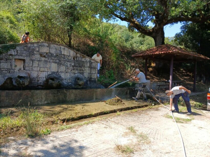 Εθελοντική δράση καθαρισμού της πηγής Μαγκάνι στην Κούτελη ΦΩΤΟ 4 Εθελοντική δράση καθαρισμού της πηγής Μαγκάνι στην Κούτελη ΦΩΤΟ