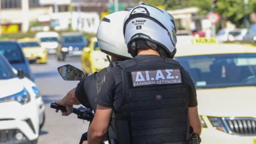 Θεσσαλονίκη: Γρονθοκόπησε υπάλληλο καταστήματος γιατί δεν τον εξυπηρέτησε 12 Θεσσαλονίκη: Γρονθοκόπησε υπάλληλο καταστήματος γιατί δεν τον εξυπηρέτησε