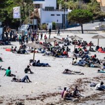 Θεούτα: Aυξάνονται οι νεκροί ενώ συνεχίζονται οι έρευνες για αγνοούμενους 1 Θεούτα: Aυξάνονται οι νεκροί ενώ συνεχίζονται οι έρευνες για αγνοούμενους