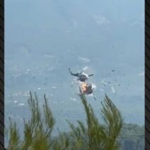 Ψάθα: Η στιγμή που συγκρούστηκαν τα δύο ελικόπτερα ΒΙΝΤΕΟ ΝΤΟΚΟΥΜΕΝΤΟ