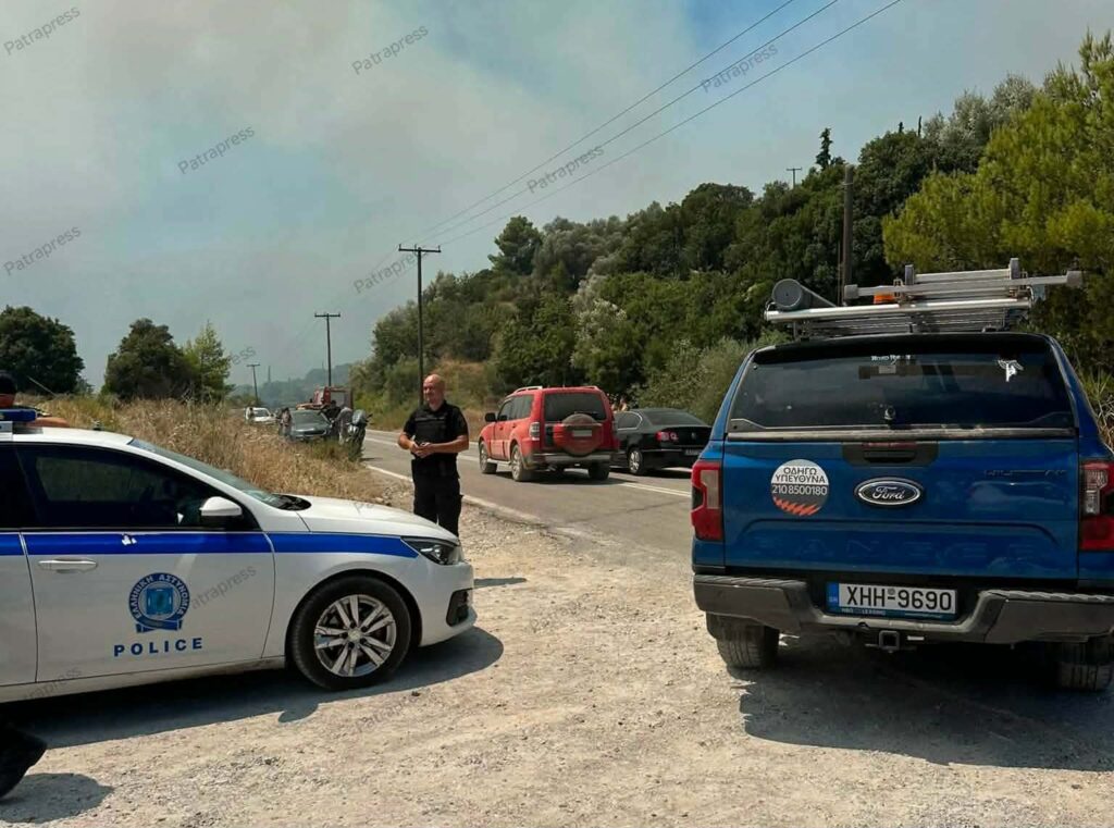 Αχαΐα: Το στοίχημα των Πυροσβεστών στην Αιγιάλεια - Φόβοι να κινηθεί η φωτιά προς Πάτρα - Ζαΐμης στο Patrapress BINTEO-ΦΩΤΟ 5 Από την εκκενωση του χωριού Μυρόβρυση Συμπολιτείας, στην Αιγιάλεια