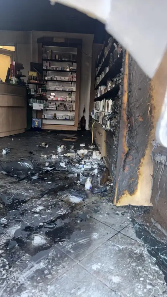 Αρκαδία: Εμπρησμός φαρμακείου στην κάμερα ΒΙΝΤΕΟ-ΦΩΤΟ