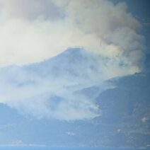 ΒΙΝΤΕΟ Πού φτάνει ο καπνός από τις πυρκαγιές σε Αιγιάλεια και Φωκίδα 1 ΒΙΝΤΕΟ Πού φτάνει ο καπνός από τις πυρκαγιές σε Αιγιάλεια και Φωκίδα