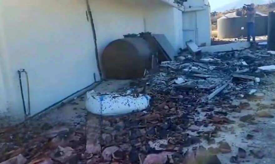 Αιγιάλεια: Οικογένεια Βρετανών που πούλησε τα πάντα για να αγοράσει σπίτι το είδε να καταστρέφεται από την φωτιά - Έγινε θέμα στην Mirror ΦΩΤΟ
